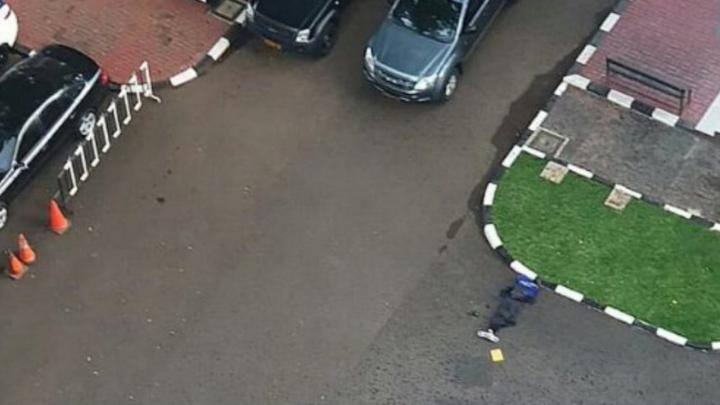 Terjadi Baku Tembak di Dalam Mabes Polri, Satu Orang Terduga Teroris Tewas